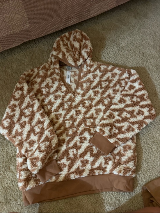 PINK Victoria's Secret Sweaters - PINK Cozy Sherpa Hoodie in Cream & Tan